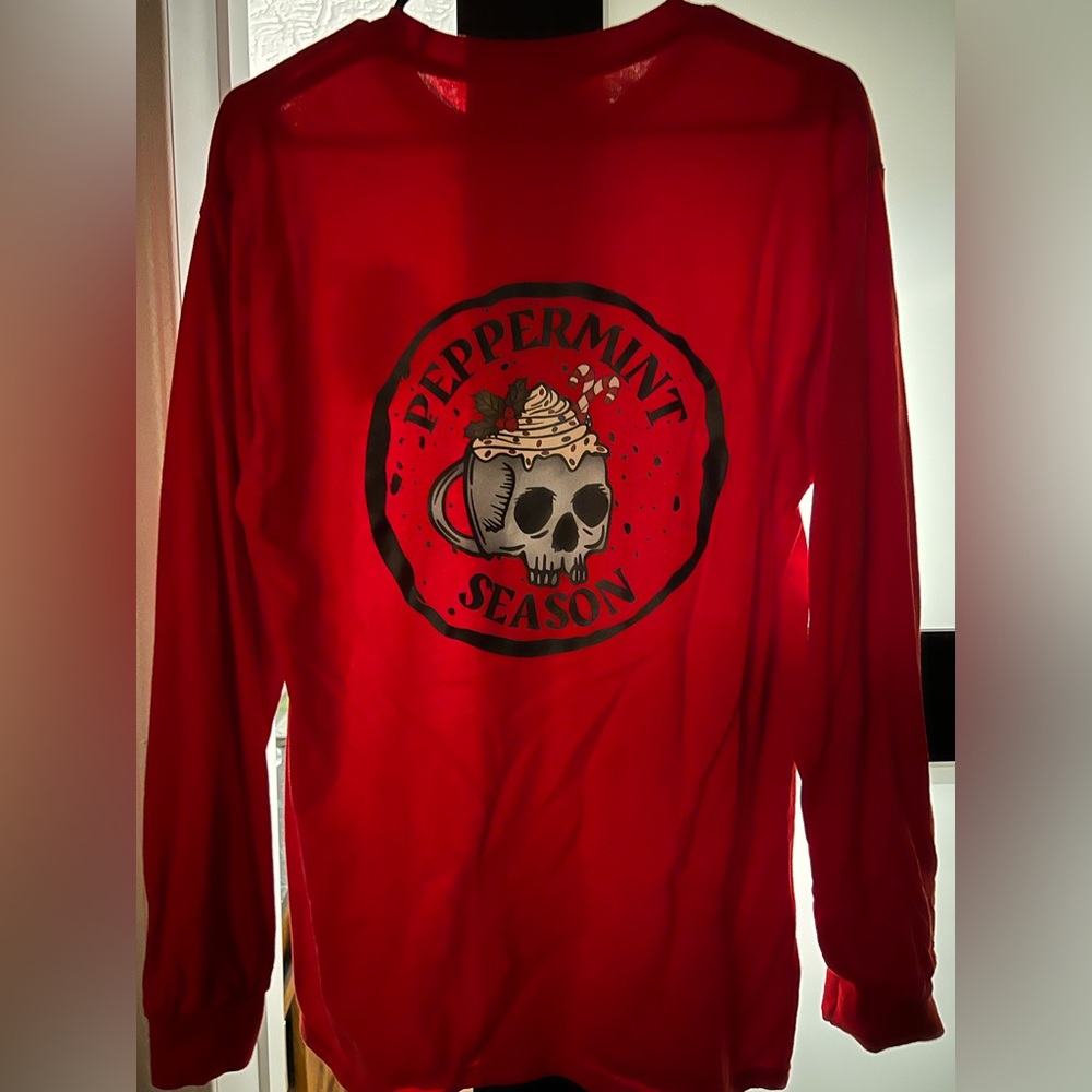 Christmas long sleeve shirt size M